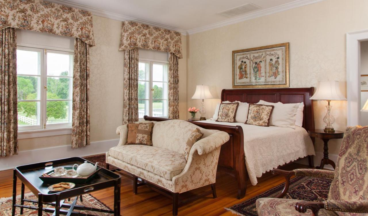 Inn At Warner Hall Gloucester Kültér fotó